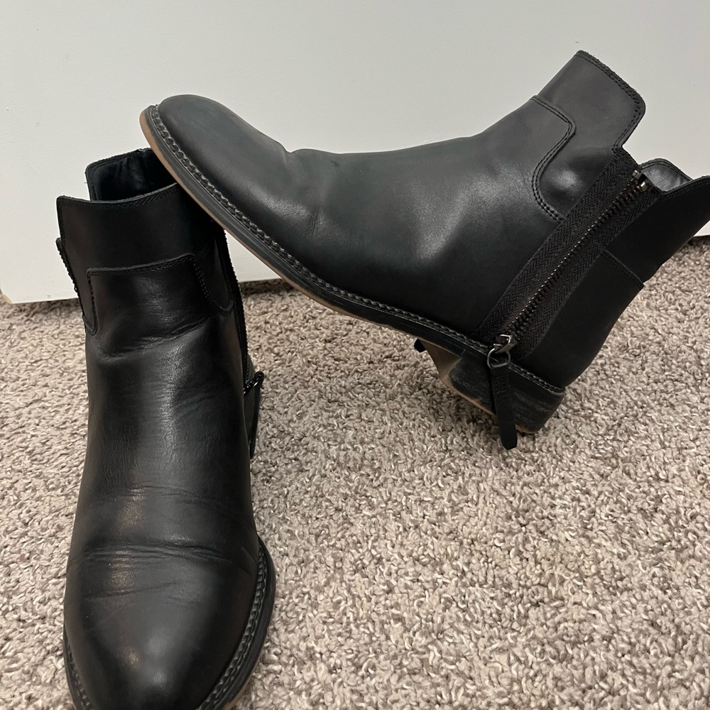 Franco Sarto Black Leather Ankle Chelsea Boots Dual Zipper Women's Size 8.5 - Picture 12 of 12